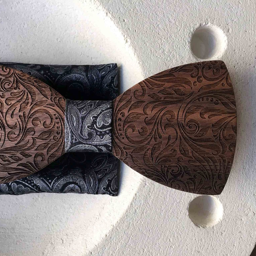 Men's Wooden Bow Tie - Picture 3 of 8